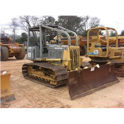 KOMATSU D32P CRAWLER TRACTOR
