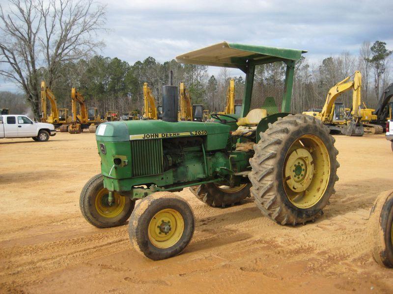 JOHN DEERE 2030 FARM TRACTOR