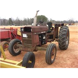 INTERNATIONAL 884 FARM TRACTOR