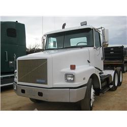 1993 WHITE/GMC T/A TRUCK TRACTOR