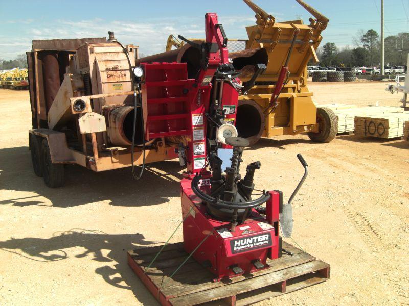 HUNTER TC3500 TIRES MACHINE J.M. Wood Auction Company, Inc.