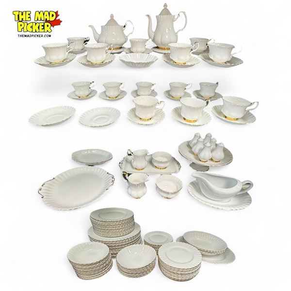 Approx. 120 Pieces Of Royal Albert "Valdor" Place Setting