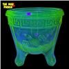 Image 2 : Vintage Uranium Art Glass Vase With Bird Motif