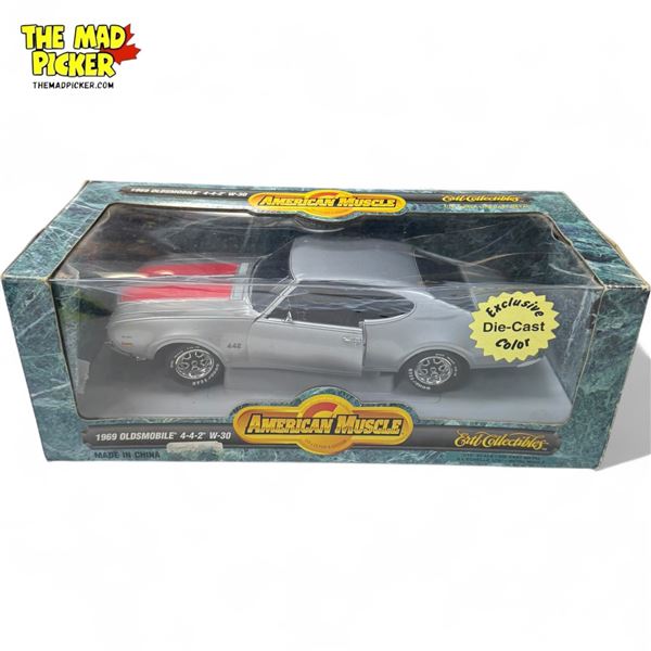 1:18 Diecast Ertl American Muscle 1969 Oldsmobile 4-4-2 W-30, In Orginal Box