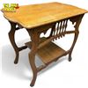 Image 2 : Vintage Oak Bow Legged Table