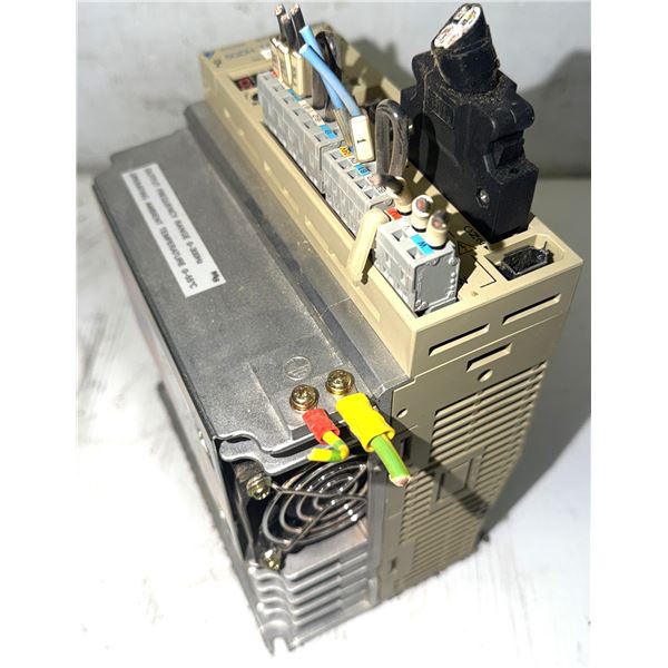 Yaskawa #SGDG-10DE Ver. 0e214 Servopack