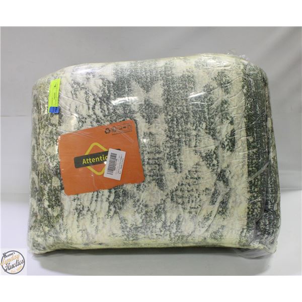 NEW CALORE AREA RUGS BLACK + WHITE 6.5" X 8.5"