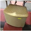 Image 1 : VINTAGE METAL LAUNDRY HAMPER H-20"