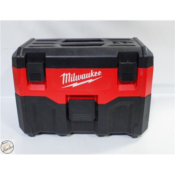 MILWAUKEE M18 CORDLESS VACCUM