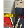 Image 8 : PAINTED 5-DRAWER DRESSER
