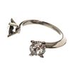 Image 4 : Louis Vuitton V Cuff Metal with Crystals Silver