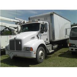 2000 KENWORTH S/A VAN TRUCK