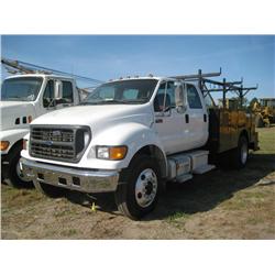 2000 FORD F650 CREWCAB SERVICE TRUCK