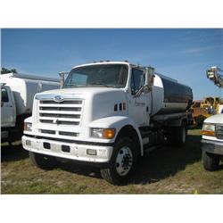 1998 FORD LOUISVILLE S/A OIL TRUCK