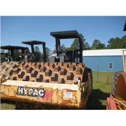 HYPAC C842C VIBRATORY ROLLER