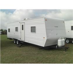 2006 GULF STREAM CAVALIER 8'X32' CAMPER TRAILER