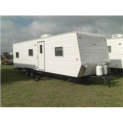 2006 GULF STREAM CAVALIER 8'X32' CAMPER TRAILER