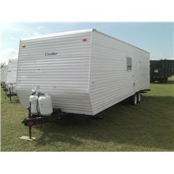 2006 GULF STREAM CAVALIER 8'X32' CAMPER TRAILER