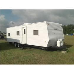 2006 GULF STREAM CAVALIER 8'X32' CAMPER TRAILER