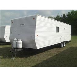 2006 GULF STREAM CAVALIER 8'X32' CAMPER TRAILER