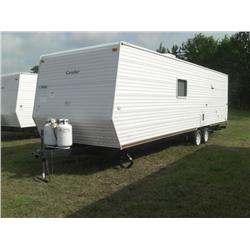 2006 GULF STREAM CAVALIER 8'X32' CAMPER TRAILER