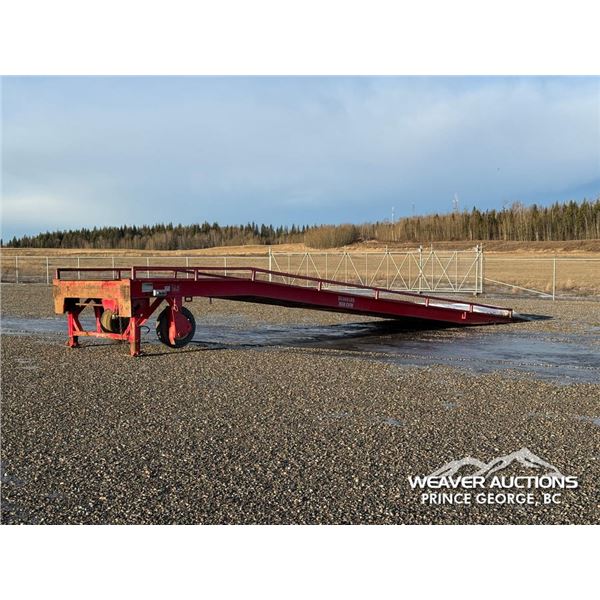 38 FT. MOBILE LOADING RAMP
