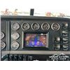 Image 18 : 2019 PETERBILT 389 T/A SLEEPER TRUCK TRACTOR