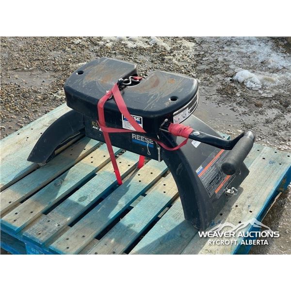 REESE RE25 25000 LB. FIFTH WHEEL HITCH