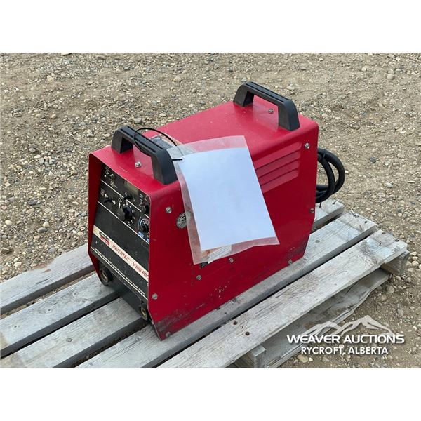 LINCOLN INVERTEC V300 PRO WELDER