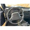 Image 12 : 2001 JEEP TJ SPORT 2 DOOR SPORTS UTILITY VEHICLE