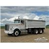 Image 1 : 1988 INTERNATIONAL 9300 SBA T/A GRAIN TRUCK