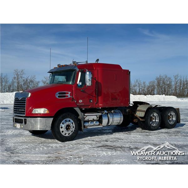 2012 MACK CXU613 T/A SLEEPER TRUCK TRACTOR
