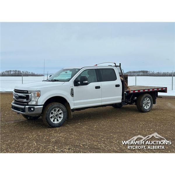 2021 FORD F350 XLT CREW CAB FLATBED TRUCK