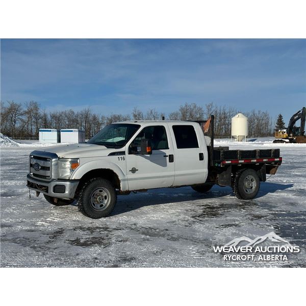 2013 FORD F350 XLT CREW CAB FLATBED TRUCK