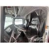 Image 9 : 2022 PETERBILT 389 T/A SLEEPER TRUCK TRACTOR