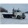 Image 2 : 1990 FREIGHTLINER T/A 20 FT. TILT DECK TRUCK