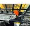 Image 12 : 2000 JOHN DEERE 260 2-SPEED SKID STEER LOADER