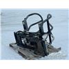 Image 3 : HLA SKID STEER BALE GRAPPLE ATTACHMENT