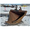 Image 1 : 270 230 EXCAVATOR V BUCKET