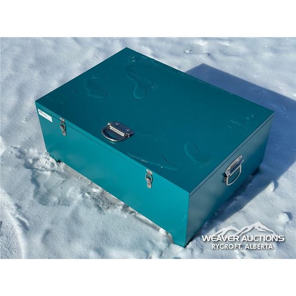 TOOL BOX W/LANDHONOR RATCHET STRAPS