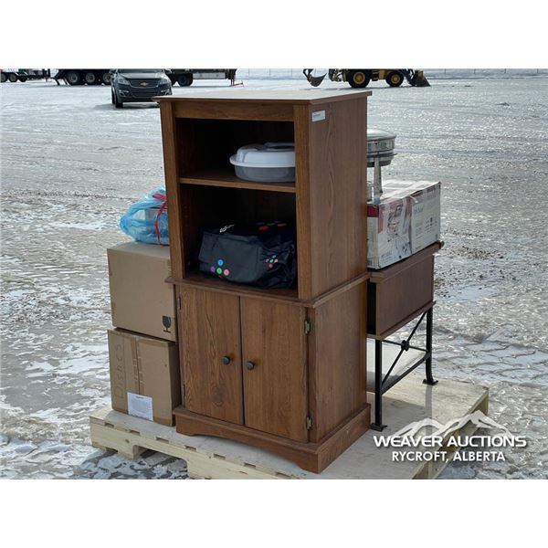 ASSORTED KITCHEN SUPPLIES