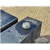 Image 11 : FUEL TANK W/TOOL BOX & FILL RITE PUMP