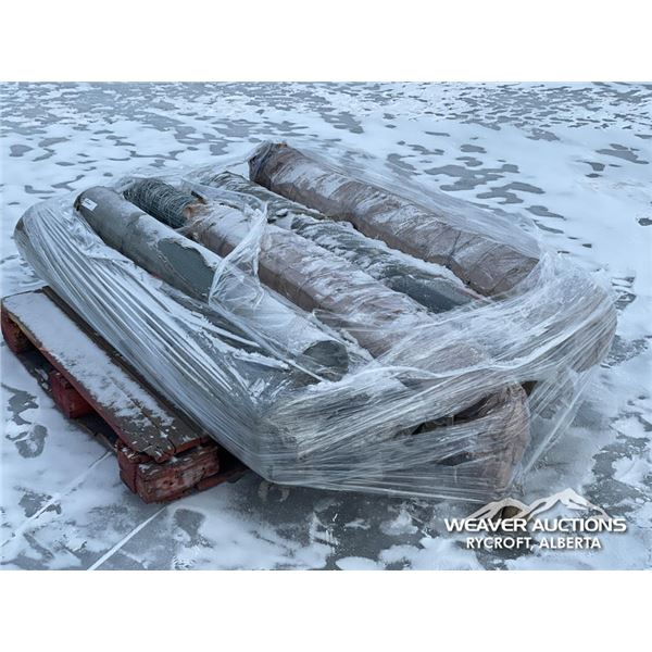 MISC ROLLS OF WIRE FENCE & RUBBER FLOORING