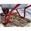 Image 6 : WHEELBARROW