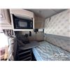 Image 27 : 2019 KENWORTH W990 T/A SLEEPER TRUCK TRACTOR