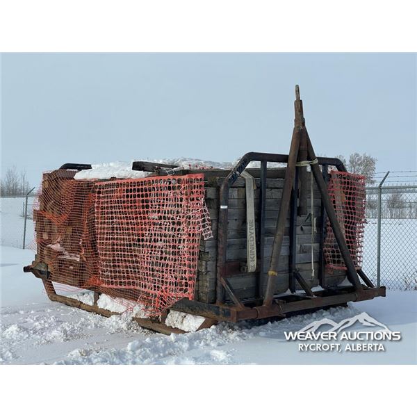 PIPELINE SLOOP & WOOD SKIDS