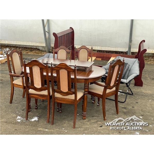 ASSORTED INDOOR FURNITURE