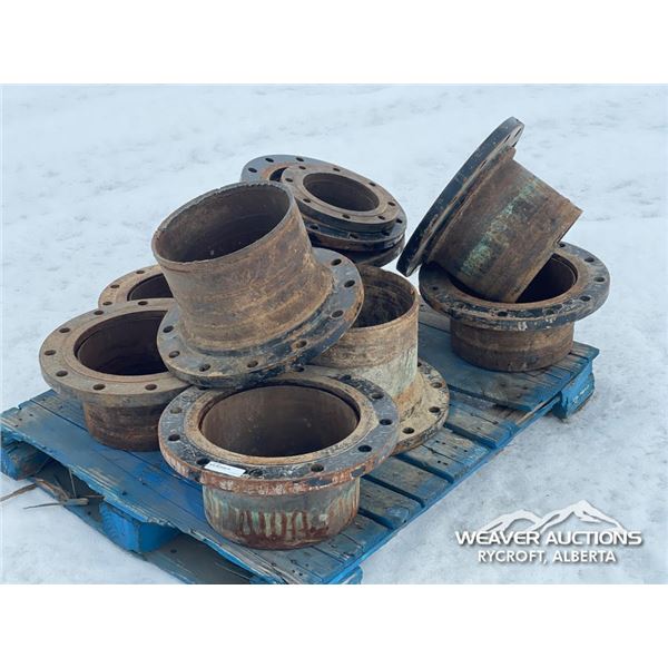 ASSORTED PIPE FLANGES