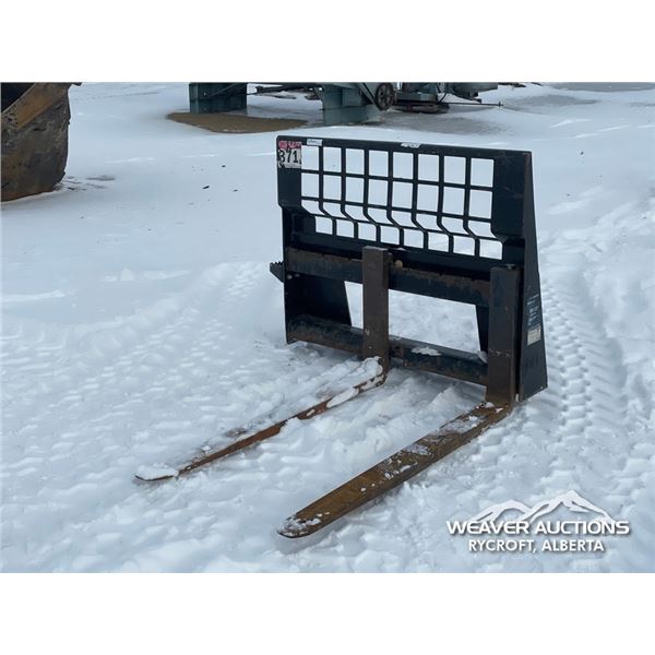 CAT 48 IN. SKID STEER PALLET FORKS