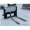 Image 2 : CAT 48 IN. SKID STEER PALLET FORKS